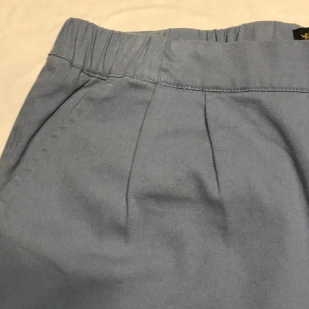 United By Blue~~Capris/Cropped 💙 - Picture 5 of 11